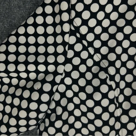 Black and White Polka Dot Cropped Jacket with 3/4 sleeves - Picture 3 of 9